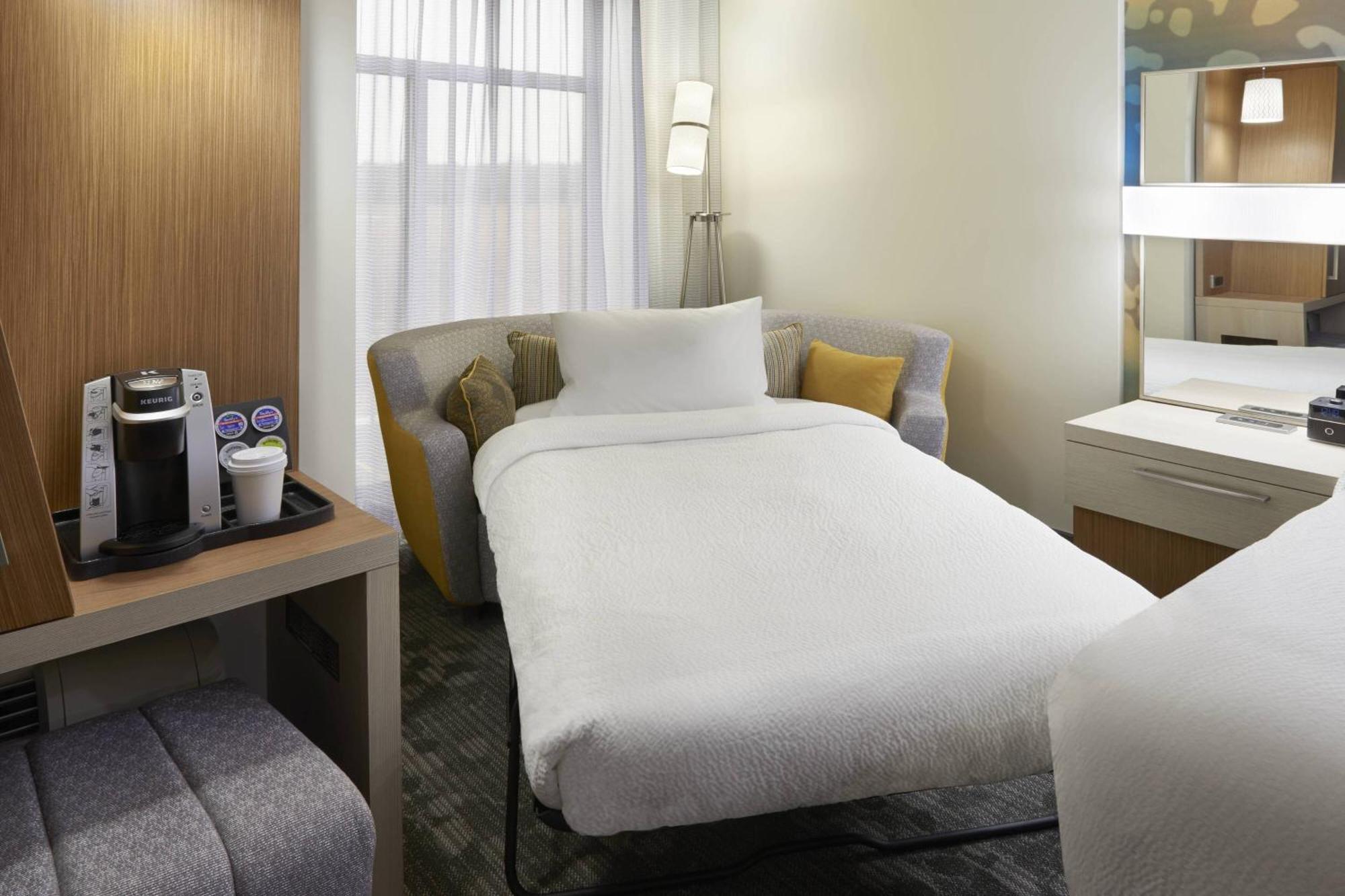 מלון Courtyard By Marriott אושאווה מראה חיצוני תמונה